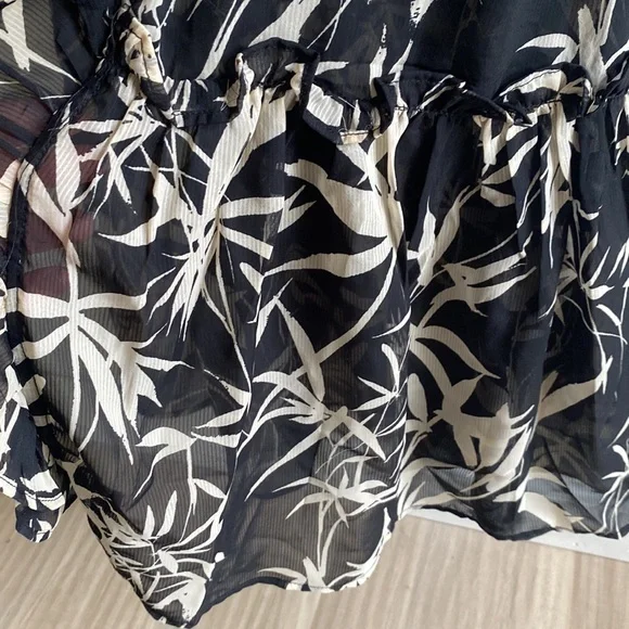 Express Black & Cream Bathing Suit Coverup - Picture 7 of 9